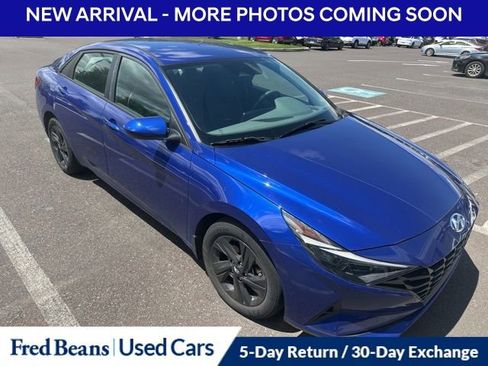Certified 2022 Hyundai Elantra SEL FWD image 13