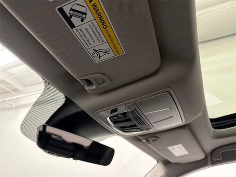 Used 2024 Acura MDX SH-AWD image 32