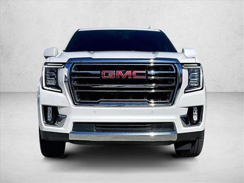 Used 2021 GMC Yukon SLT image 3