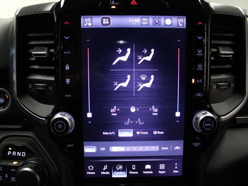 New 2026 RAM 1500 Big Horn AWD/4WD image 17