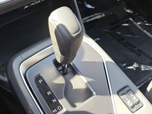 Used 2024 Subaru Crosstrek 2.0i Premium image 18