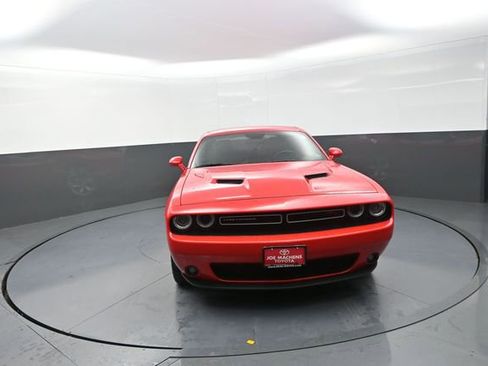 Used 2016 Dodge Challenger R/T RWD image 37