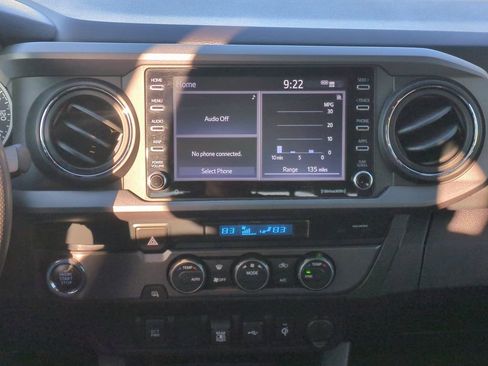 Used 2021 Toyota Tacoma TRD Sport image 26