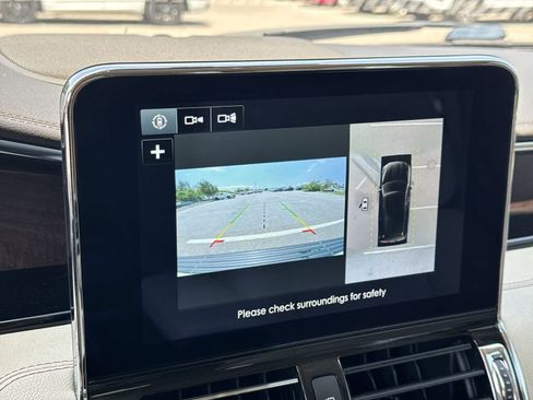 Used 2018 Lincoln Navigator Reserve w/ Technology Package AWD/4WD image 36