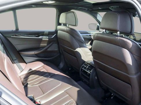 Used 2018 BMW 540i xDrive image 34