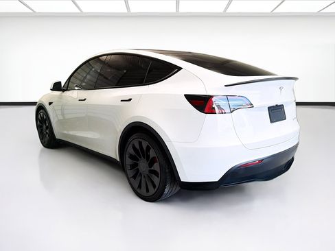 Used 2022 Tesla Model Y Performance AWD/4WD image 6