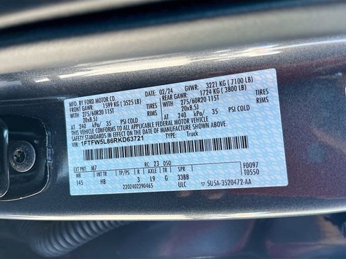 Used 2024 Ford F150 Lariat w/ FX4 Off-Road Package image 32