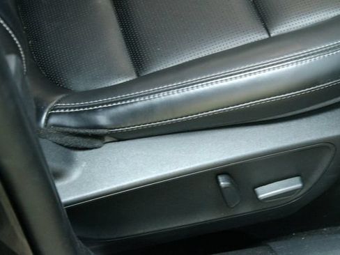 Used 2025 Ford Escape Platinum AWD/4WD image 10