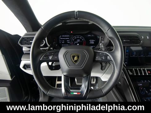 Used 2023 Lamborghini Urus S AWD/4WD image 17