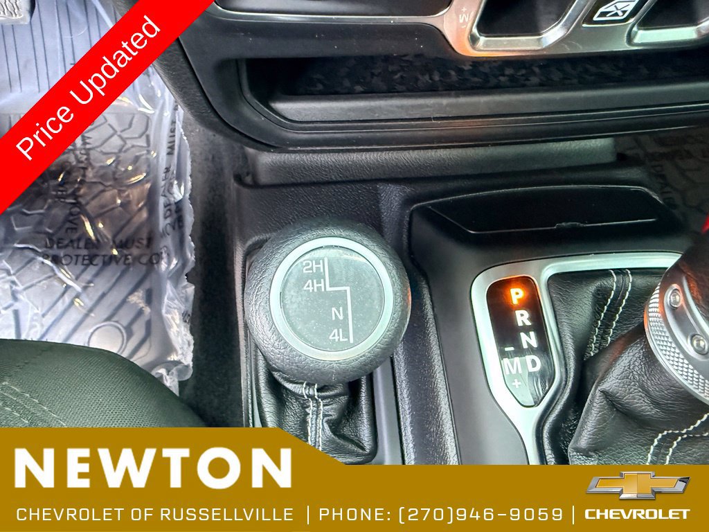 Used 2019 Jeep Wrangler Unlimited Sahara AWD/4WD image 7