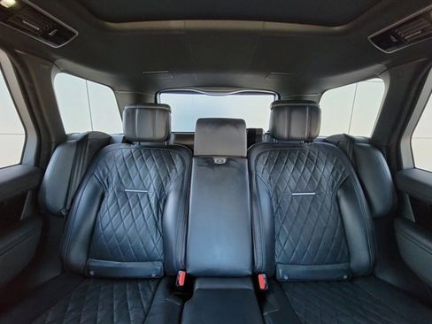 Used 2021 Land Rover Range Rover SV Autobiography Dynamic image 16