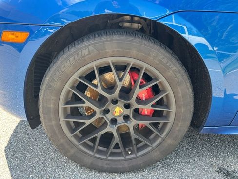 Used 2017 Porsche Macan GTS AWD/4WD image 3