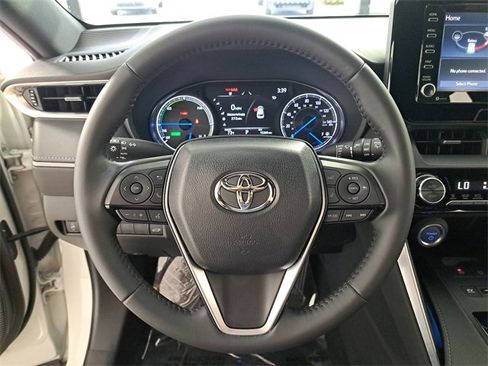 Used 2022 Toyota Venza XLE image 26