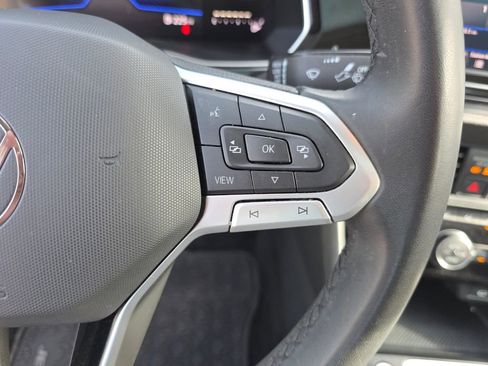 Used 2024 Volkswagen Jetta SE w/ Panoramic Sunroof Package FWD image 30