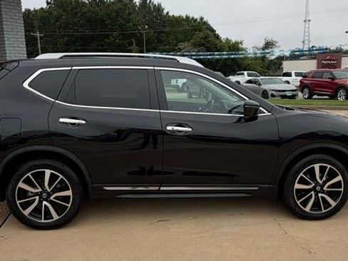 Used 2020 Nissan Rogue SL w/ Premium Package FWD image 2