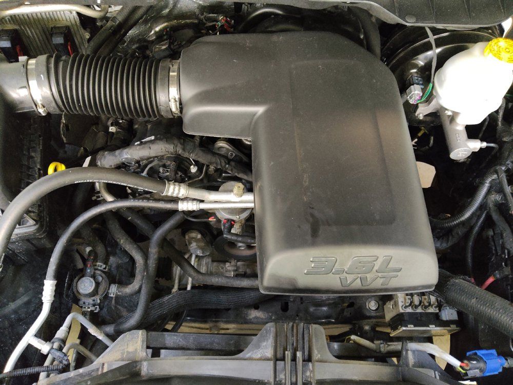 Used 2022 RAM 1500 Classic SLT RWD image 30