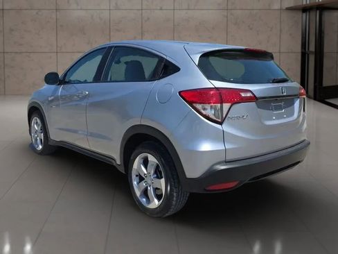 Used 2022 Honda HR-V LX image 6