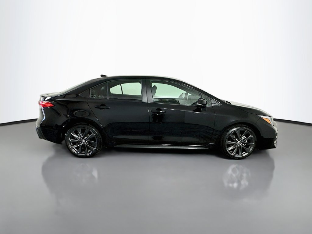 Certified 2026 Toyota Corolla SE FWD image 4