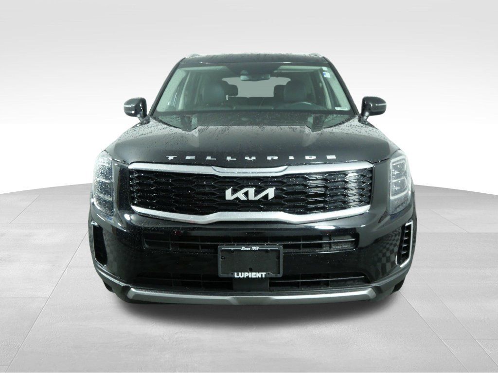 Used 2022 Kia Telluride EX w/ EX Premium Package AWD/4WD image 3