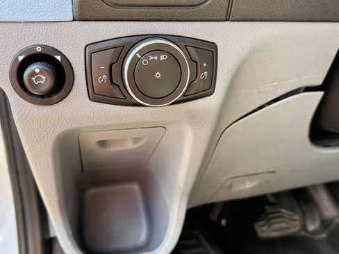 Used 2019 Ford Transit 250 148 Low Roof RWD image 15