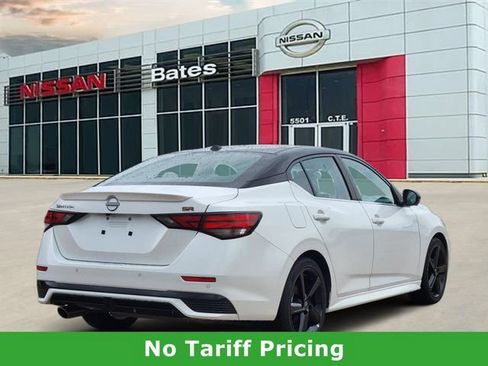 Certified 2025 Nissan Sentra SR w/ SR Premium Package FWD image 4