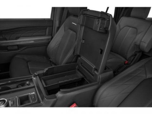 Used 2024 Ford Expedition Platinum image 15