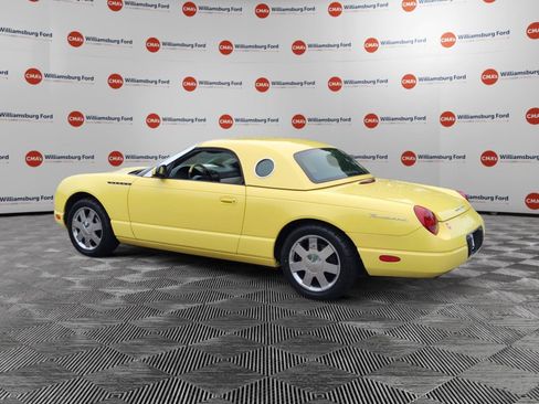 Used 2002 Ford Thunderbird RWD image 3