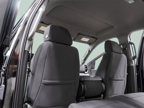 Used 2023 Chevrolet Silverado 1500 LT image 29