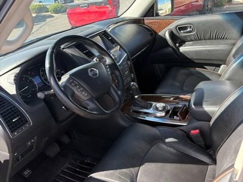 Used 2017 Nissan Armada Platinum w/ Interior Lighting Package AWD/4WD image 19
