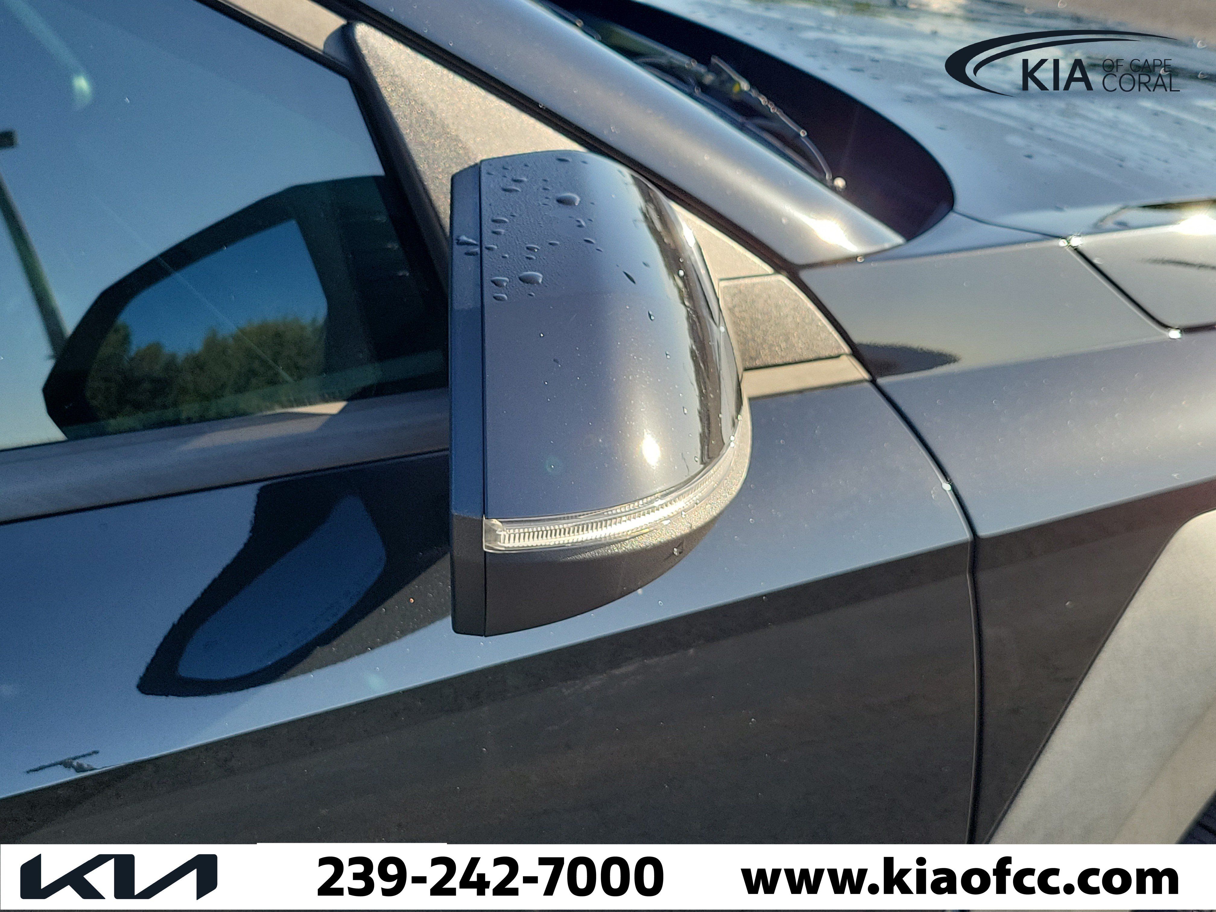 Used 2024 Hyundai Kona SEL w/ Convenience Package FWD image 8