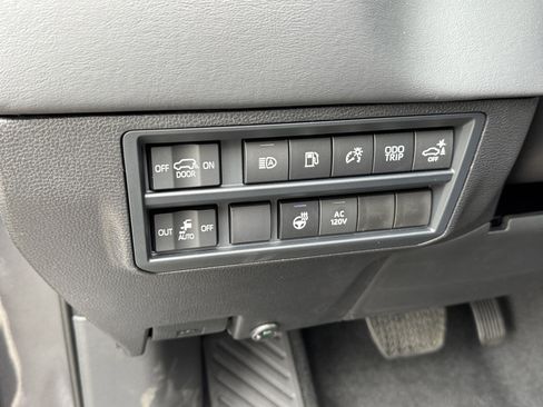 New 2026 Toyota Sequoia Platinum AWD/4WD image 17