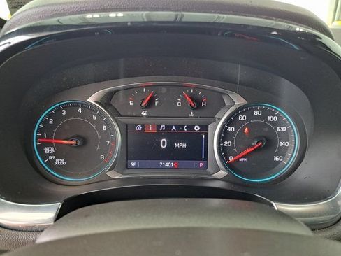 Used 2022 Chevrolet Traverse LT FWD image 9