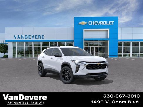 New 2026 Chevrolet Trax LT w/ Midnight Edition image 1