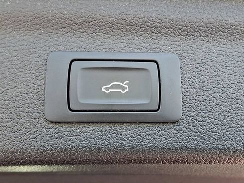 Used 2025 Audi Q3 2.0T Premium AWD/4WD image 30