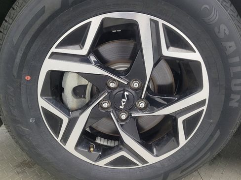 Used 2023 Kia Sportage LX FWD image 31