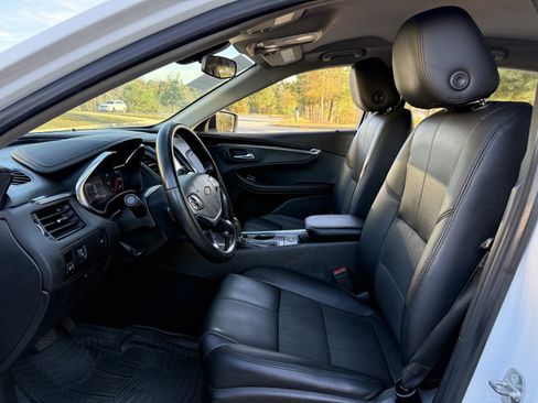 Used 2018 Chevrolet Impala LT image 33