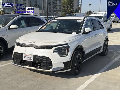 Used 2023 Kia Niro Wave FWD image 16