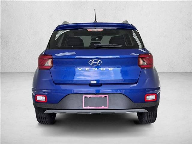 Certified 2025 Hyundai Venue Limited FWD image 7