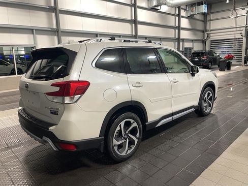 Used 2022 Subaru Forester Touring image 22