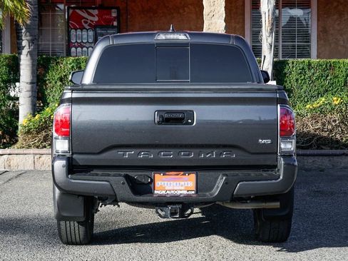 Used 2023 Toyota Tacoma Limited image 7