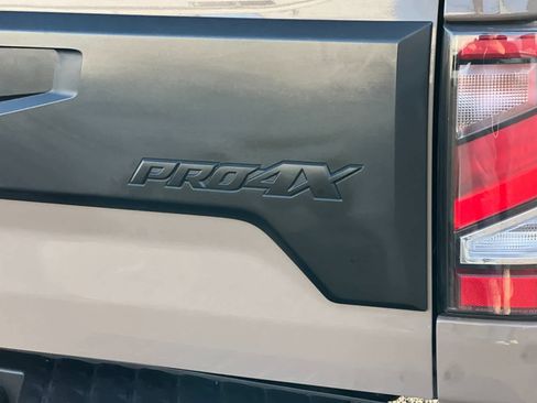 Used 2021 Nissan Titan PRO-4X w/ Pro-4x Convenience Package image 25
