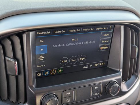 Used 2019 Chevrolet Colorado LT image 27