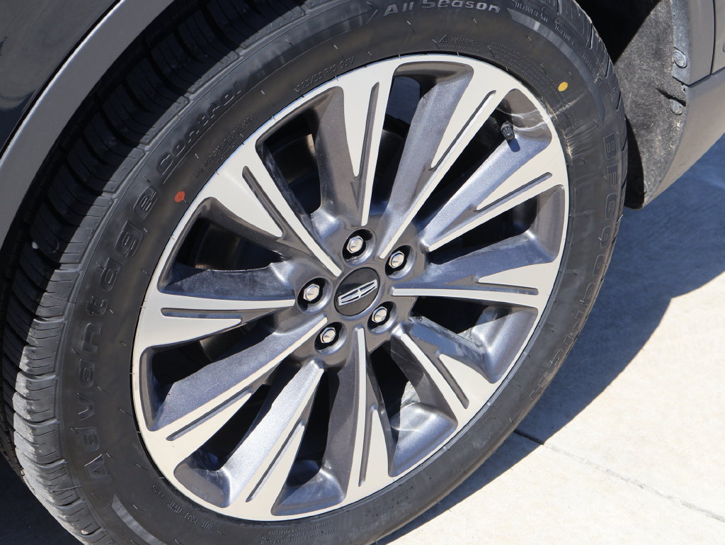 Used 2021 Lincoln Corsair Reserve AWD/4WD image 45