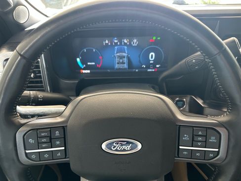 Used 2023 Ford F250 Lariat w/ Lariat Ultimate Package AWD/4WD image 36