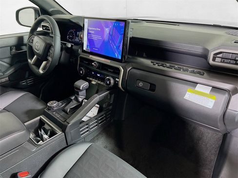 Certified 2025 Toyota Tacoma TRD Off-Road w/ TRD Off Road Premium Package image 26