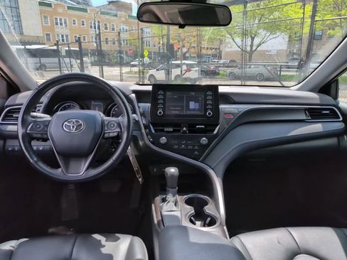 Used 2023 Toyota Camry SE FWD image 10