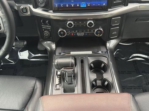 Used 2021 Ford F150 Lariat w/ Equipment Group 502A High image 22