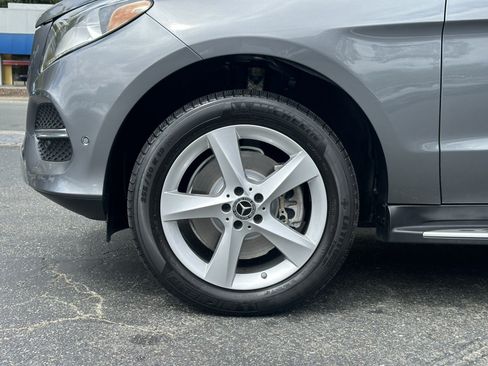 Used 2019 Mercedes-Benz GLE 400 4MATIC image 13