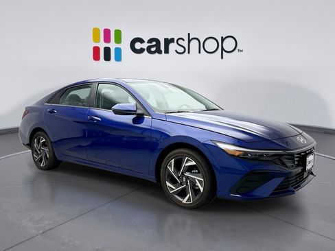 Used 2025 Hyundai Elantra Limited FWD image 7