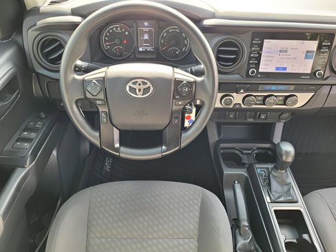 Used 2022 Toyota Tacoma SR image 11